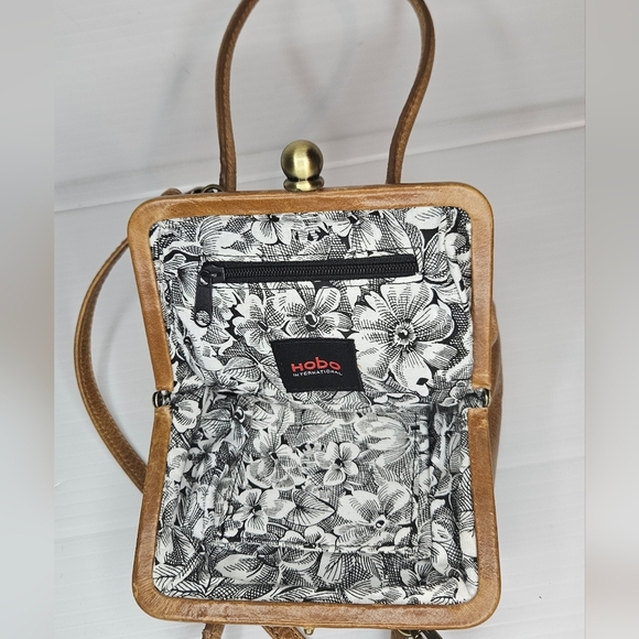 Hobo International Vintage DistressedLeather Kiss-Lock Crossbody,Top Handle Purs - Picture 11 of 12